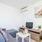 Katarina Sea View Apartman *
